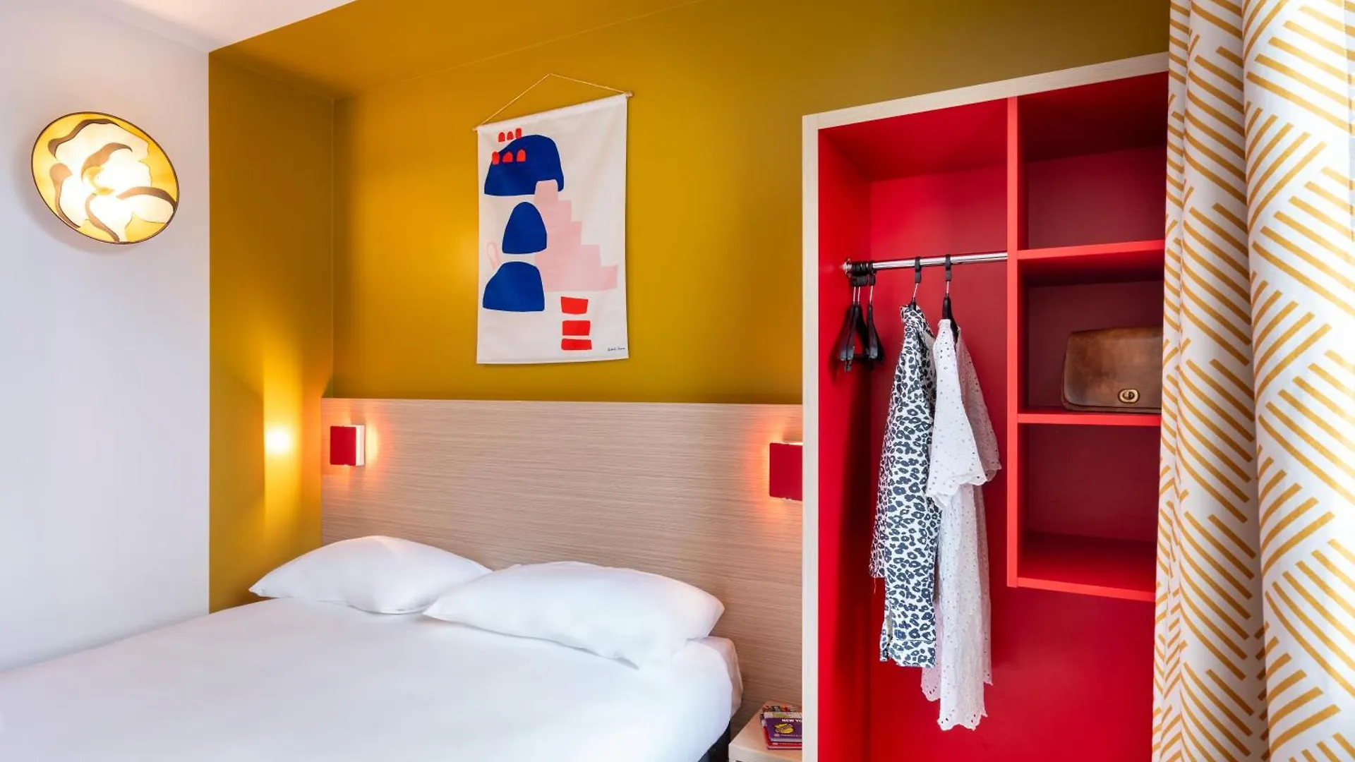 Ibis Styles Prevessin Geneve Aeroport Hotel