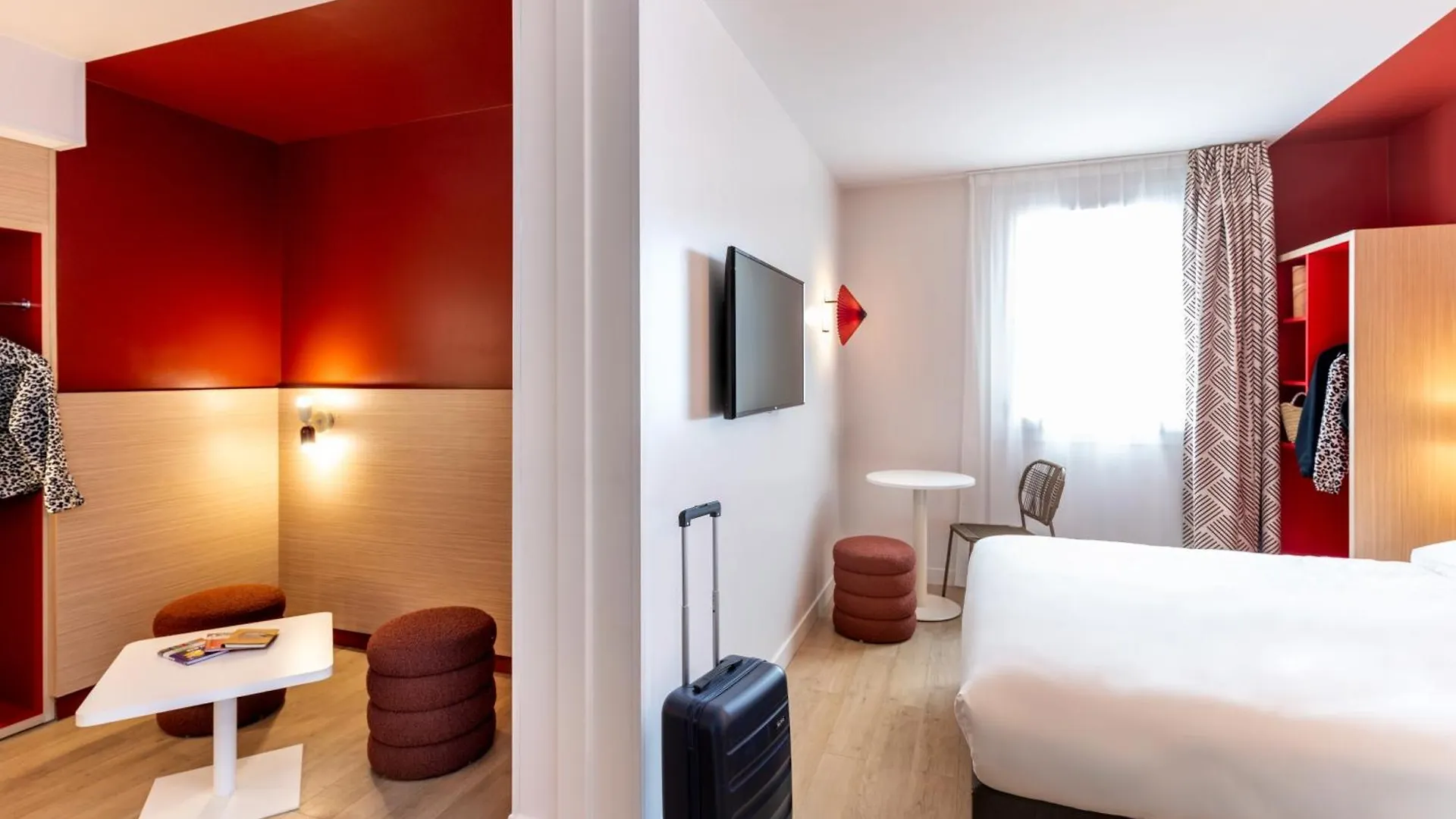 Ibis Styles Prevessin Geneve Aeroport Hotel France