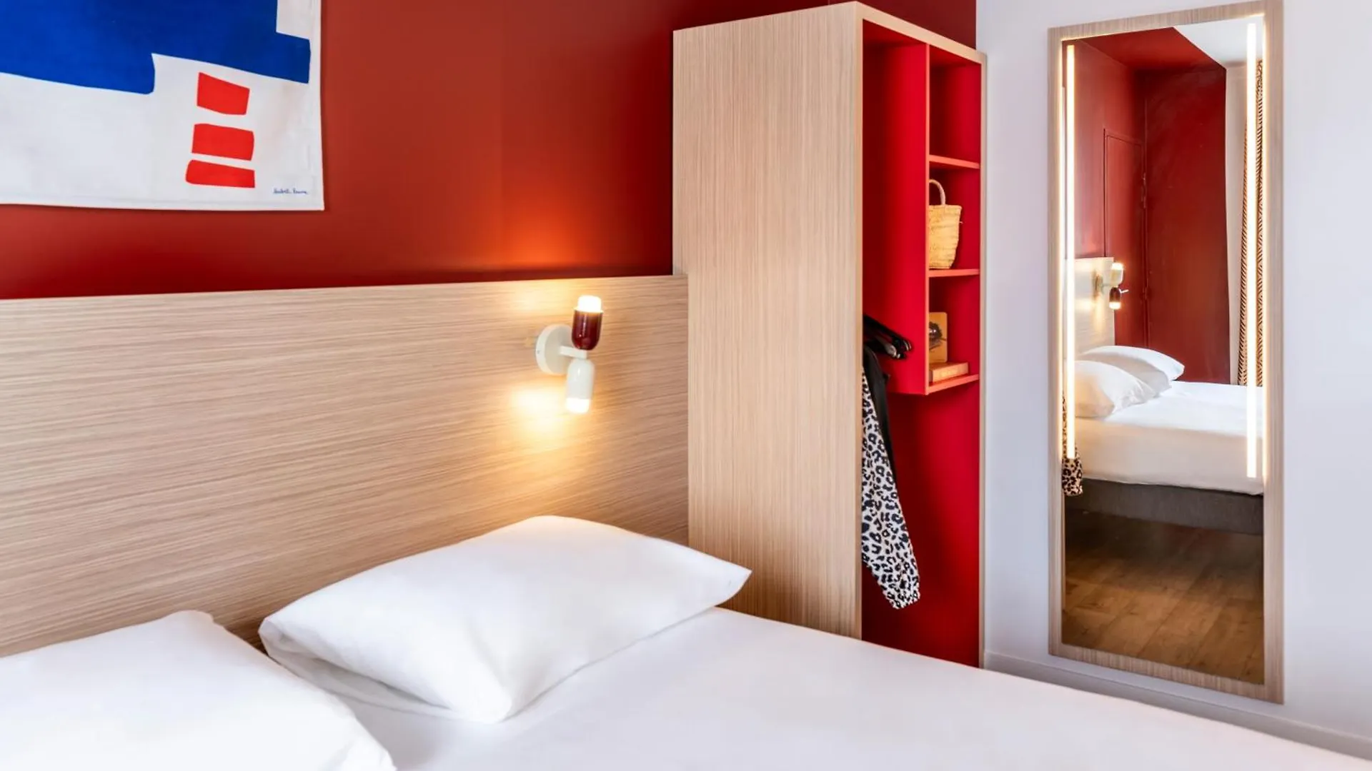 Ibis Styles Prevessin Geneve Aeroport Hotel