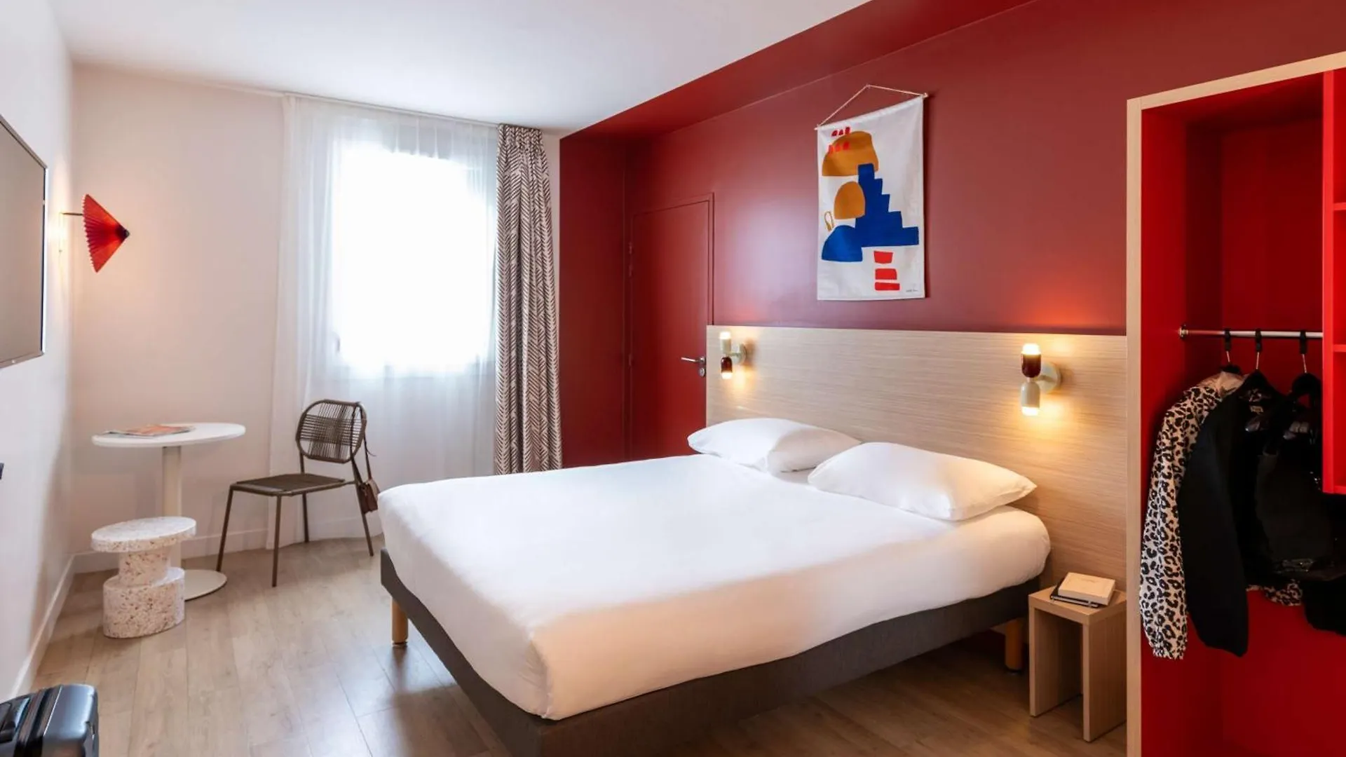 Ibis Styles Prevessin Geneve Aeroport Hotel 3*, Prevessin-Moens