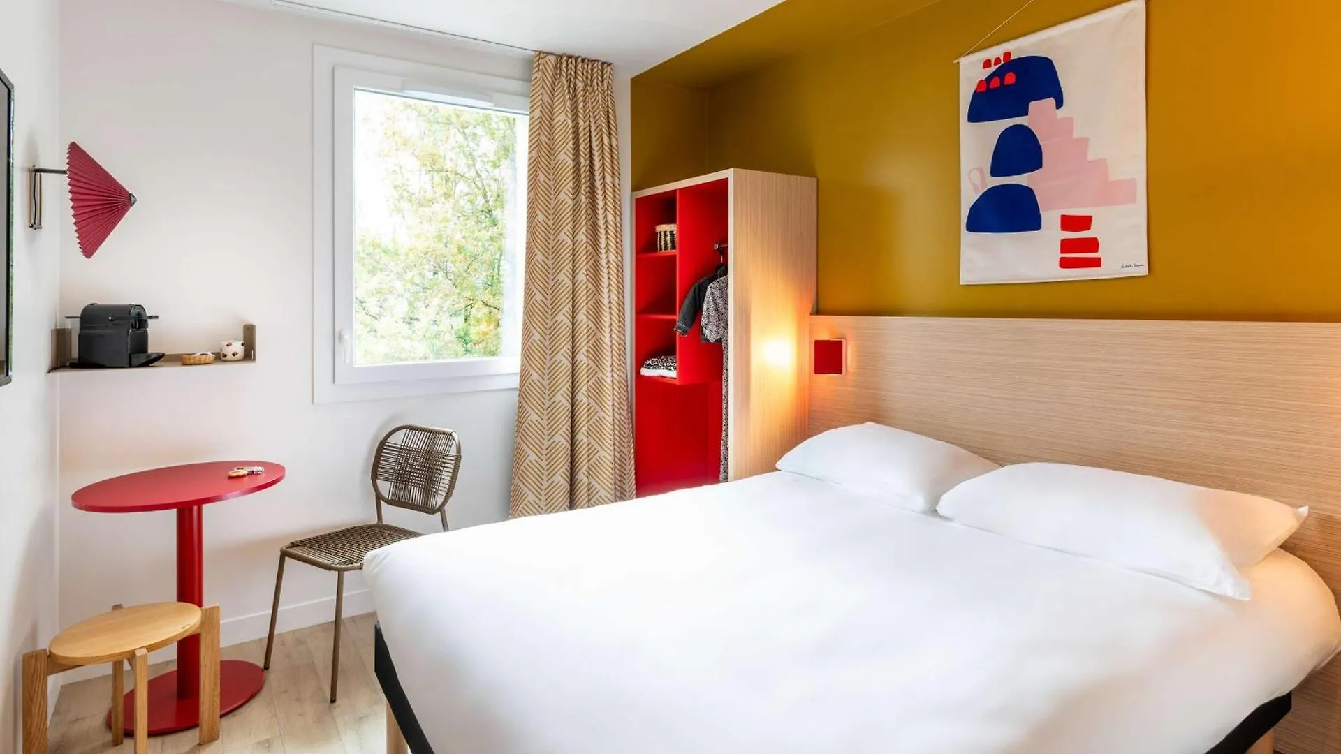Ibis Styles Prevessin Geneve Aeroport Hotel