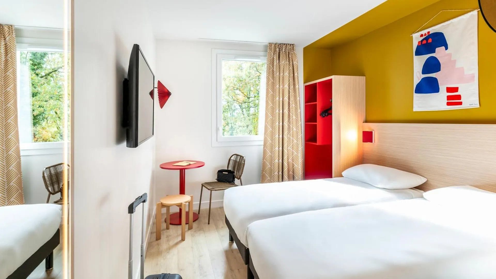 Ibis Styles Prevessin Geneve Aeroport Hotel