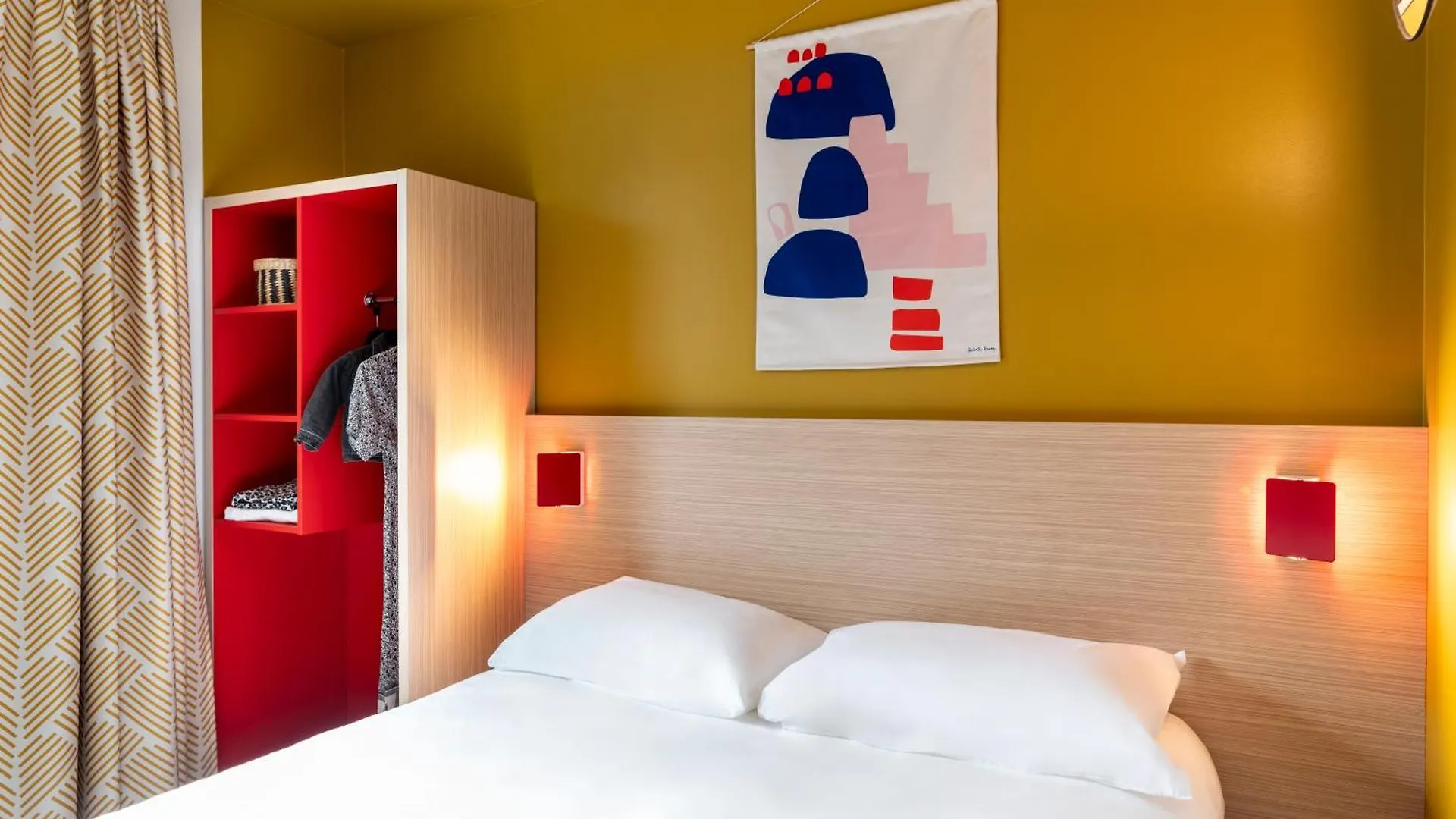 Ibis Styles Prevessin Geneve Aeroport Hotel 3*, Prevessin-Moens